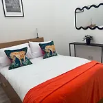 Pembroke Court Apartment
